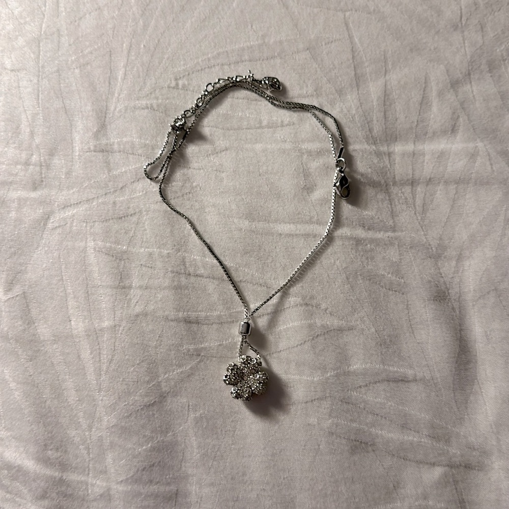 Swarovski clover necklace